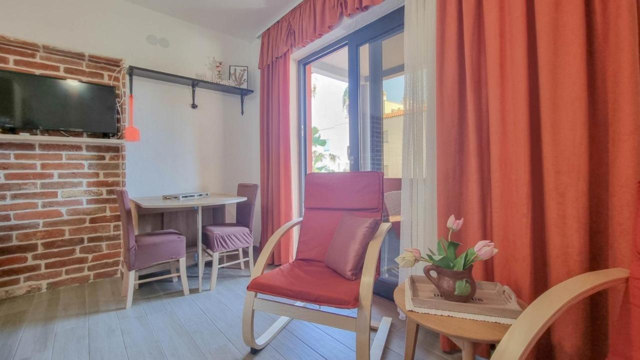 Enio Apartment Novigrad  Exterior photo