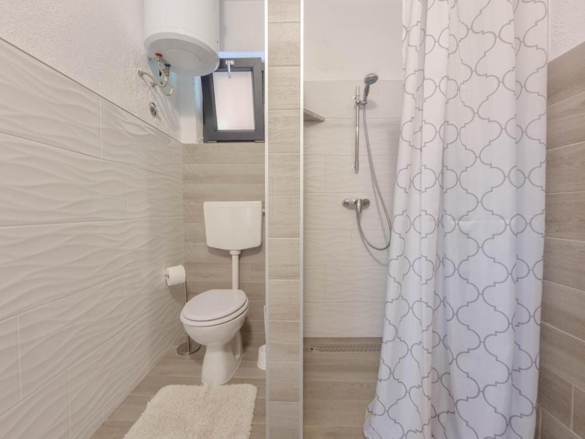 Enio Apartment Novigrad  Exterior photo